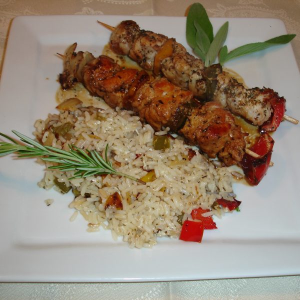 Brochette de volaille, riz aux cèpes